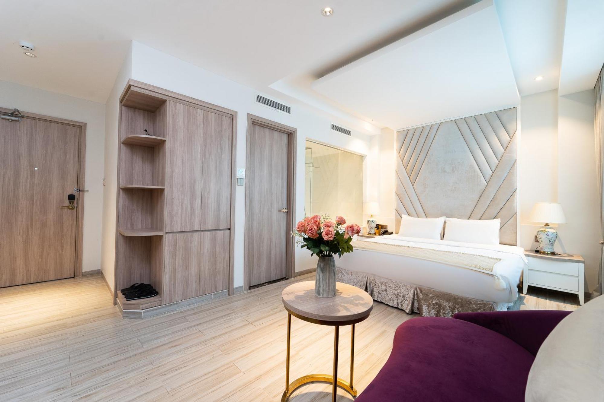 Nicecy Hotel Suites & Spa Cidade de Ho Chi Minh Exterior foto